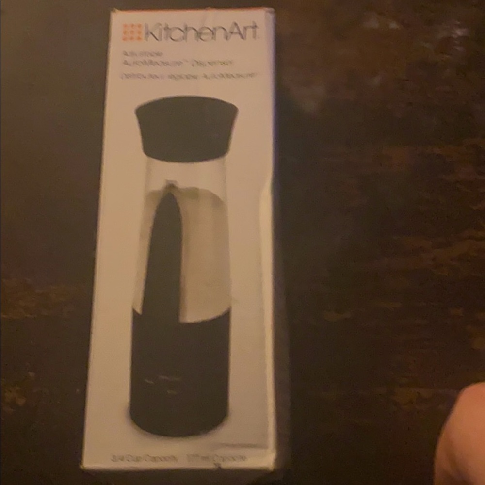 Kitchen art adjustable auto measure dispenser